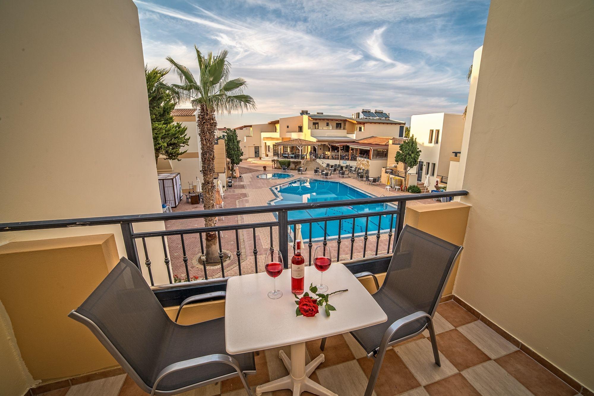Blue Aegean Hotel & Suites Gouves Exterior photo