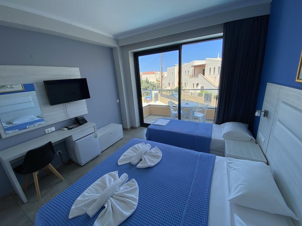 Blue Aegean Hotel & Suites Gouves Exterior photo